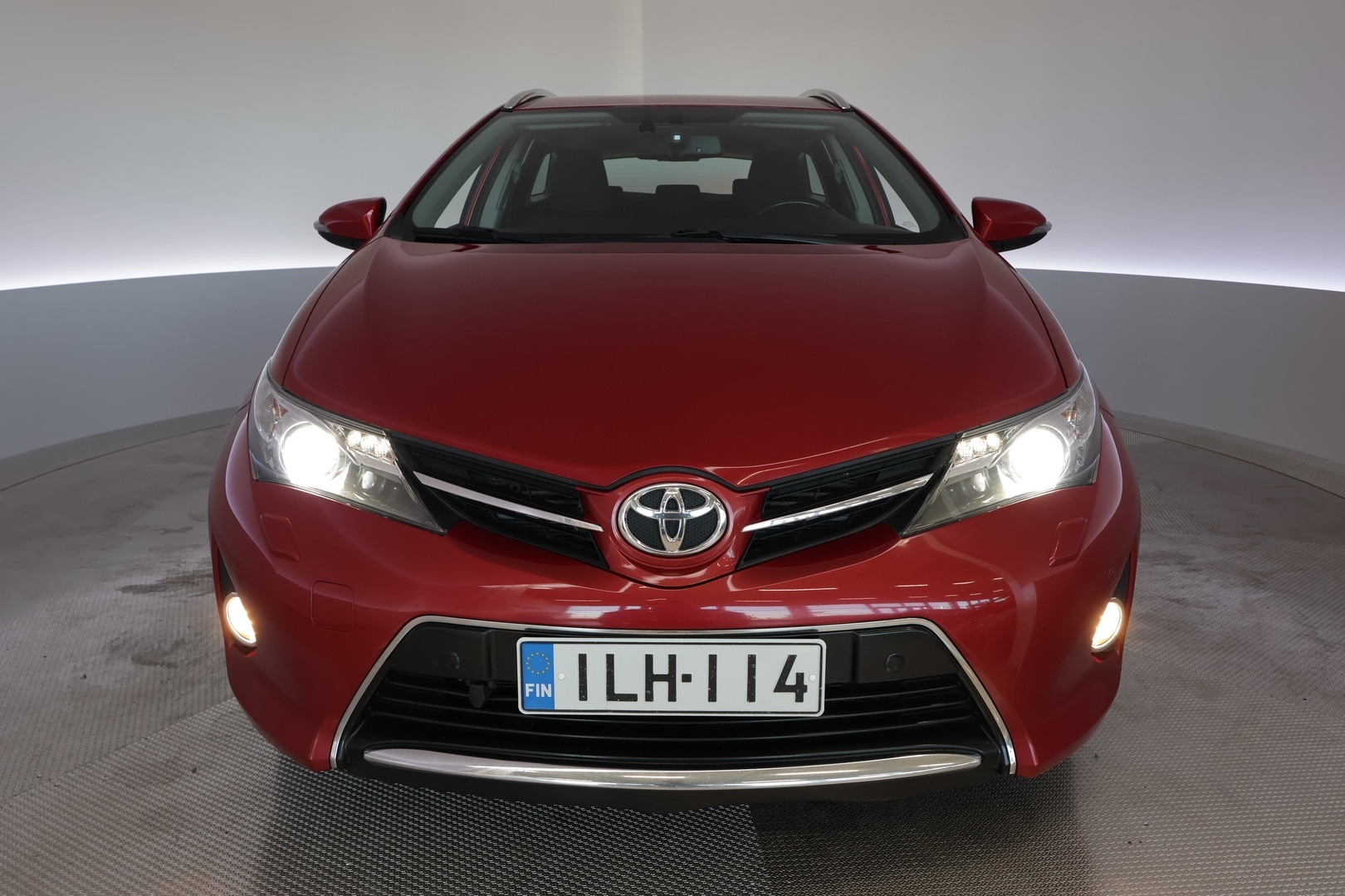 TOYOTA Auris 2014