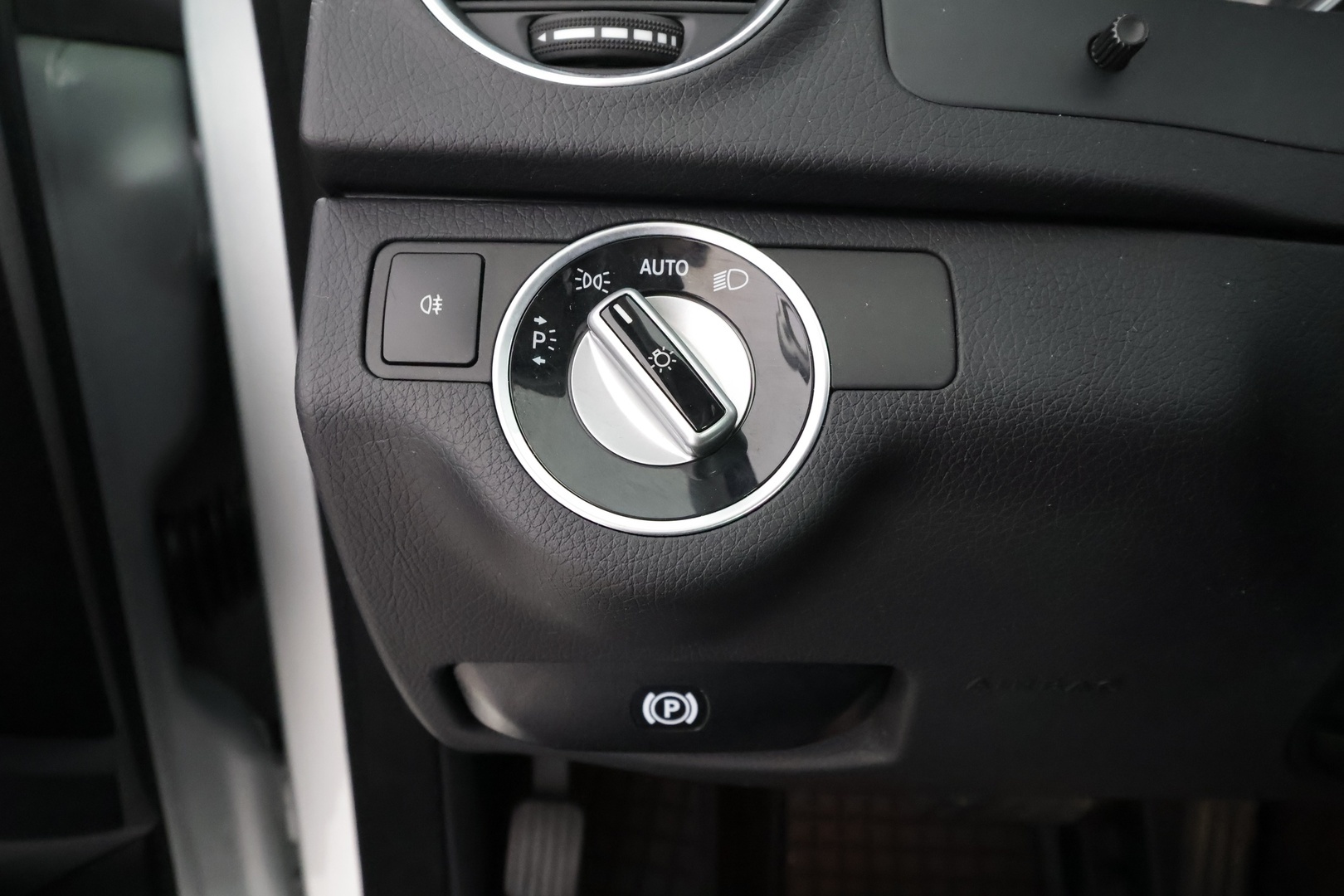 MERCEDES-BENZ C 2014