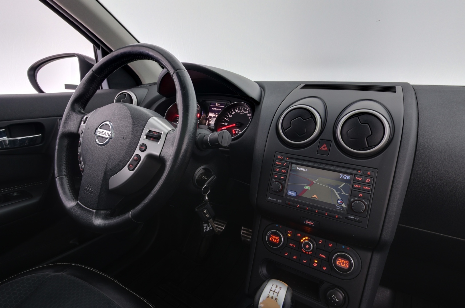 NISSAN Qashqai 2014