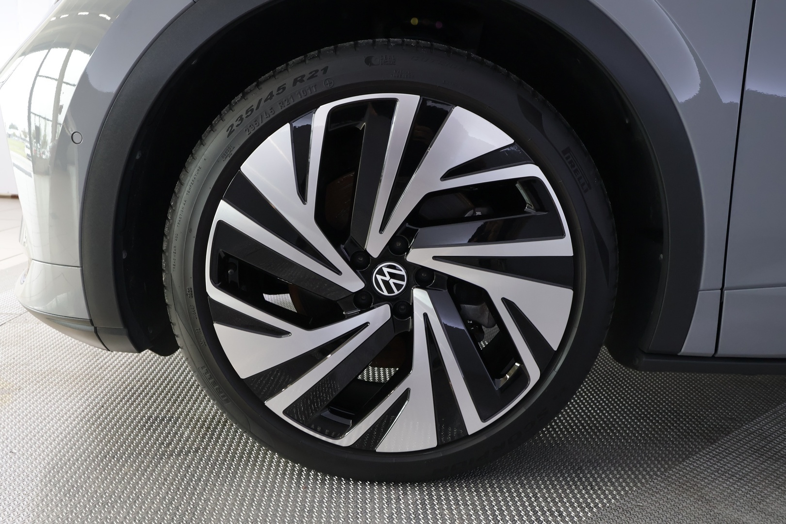 VOLKSWAGEN ID.5 2024