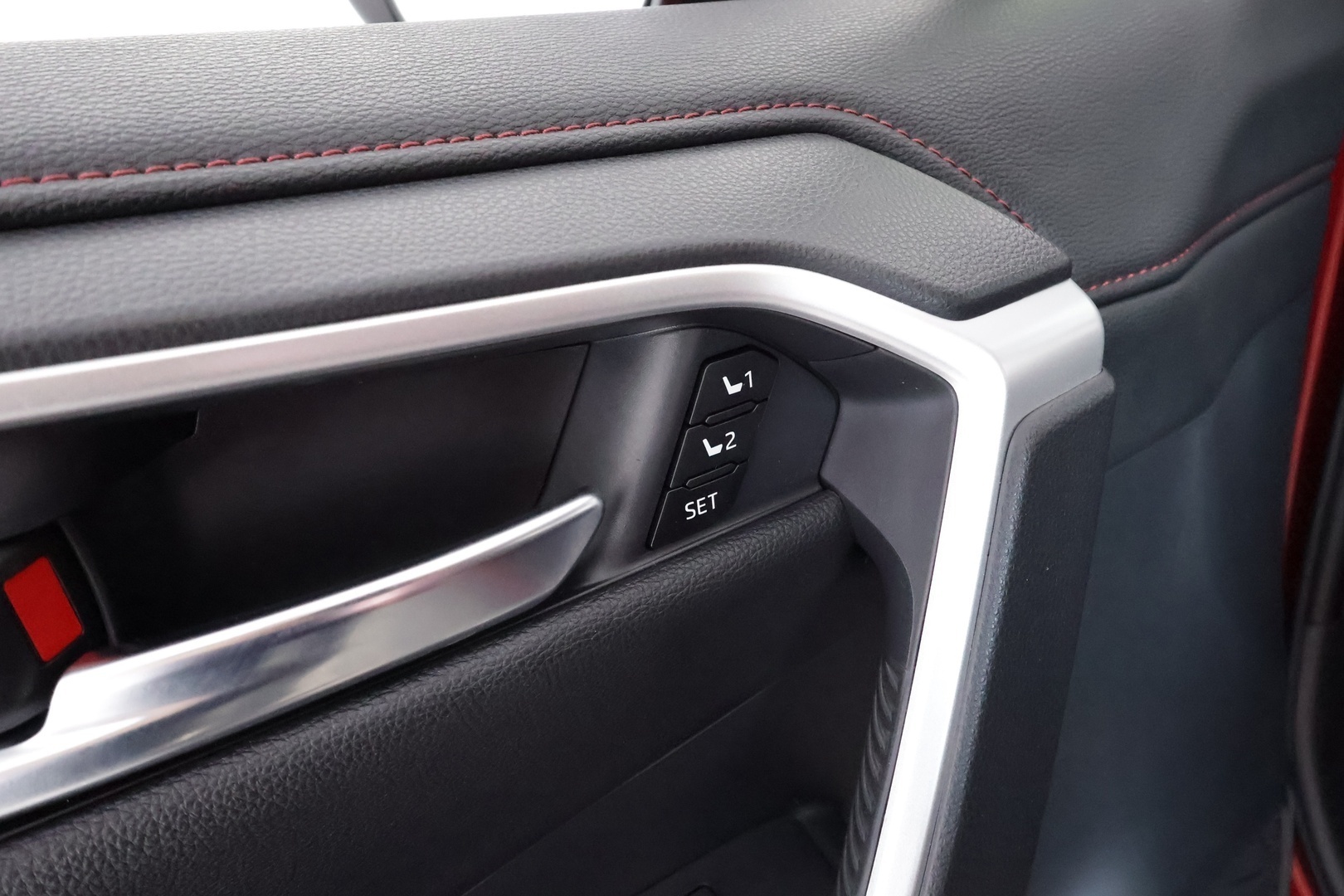 TOYOTA RAV4 PLUG-IN 2021