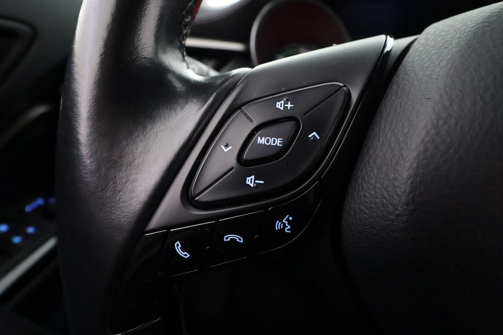 TOYOTA C-HR 2018