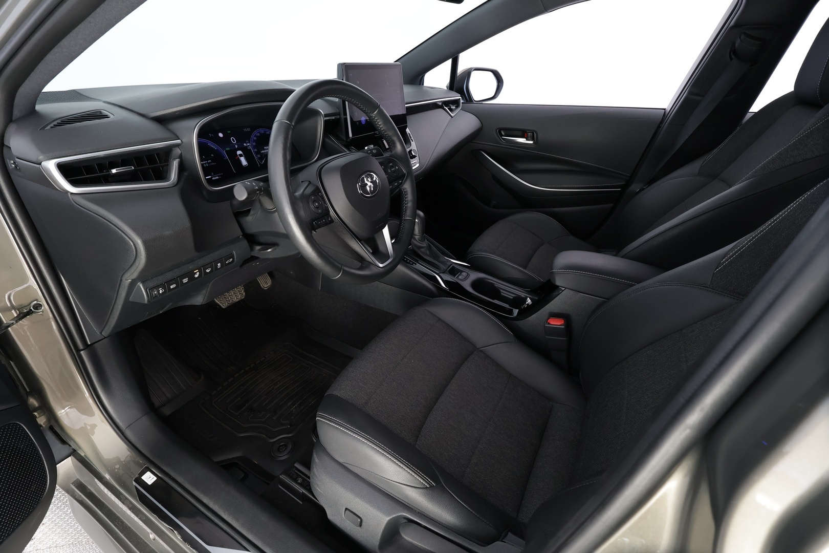 TOYOTA Corolla 2024