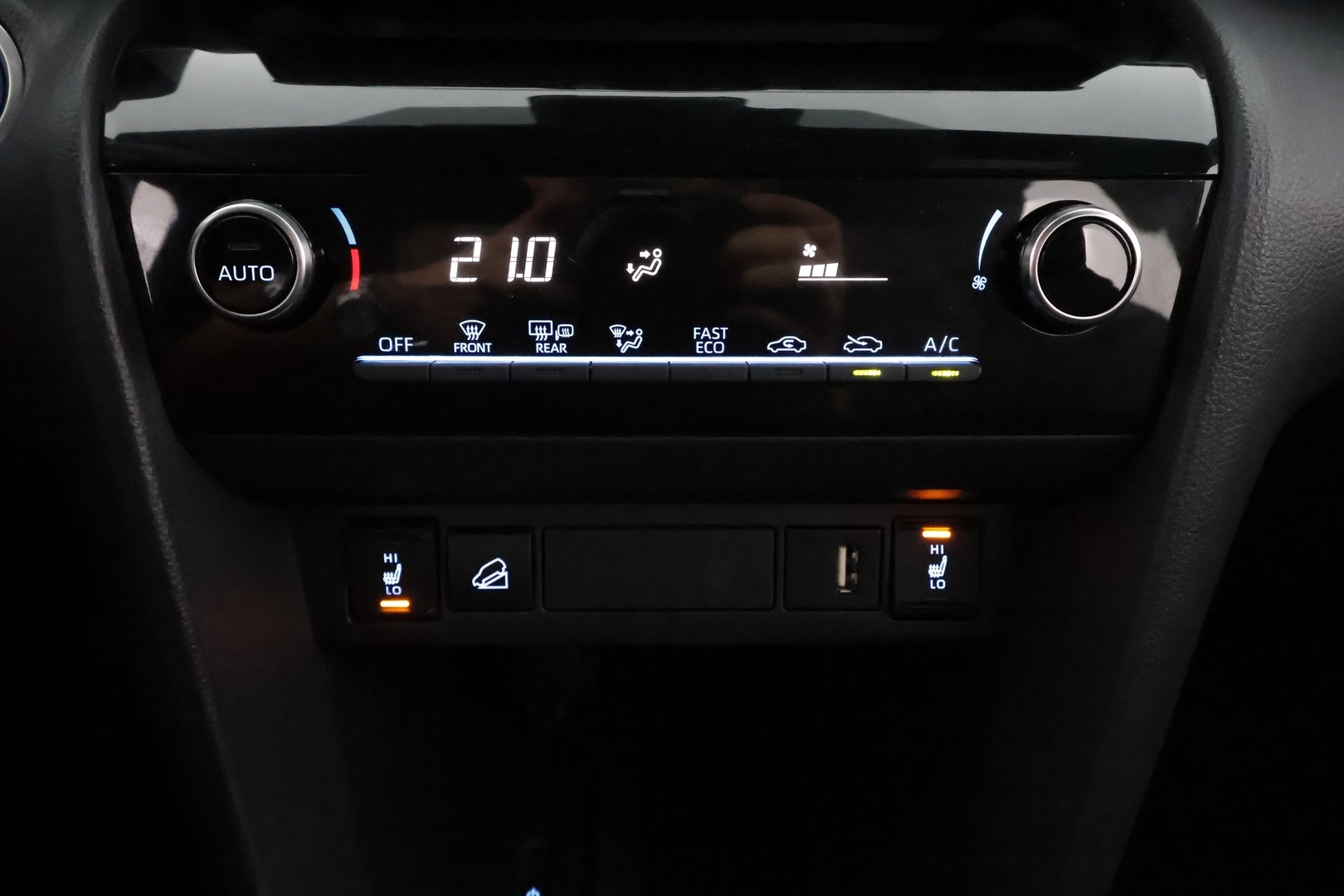 TOYOTA YARIS CROSS 2022