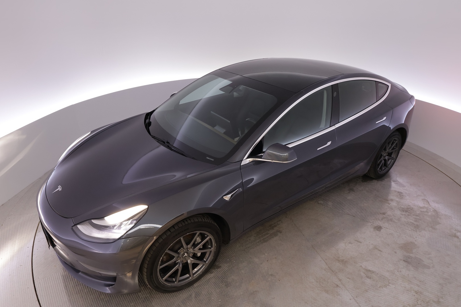 TESLA Model 3 2019