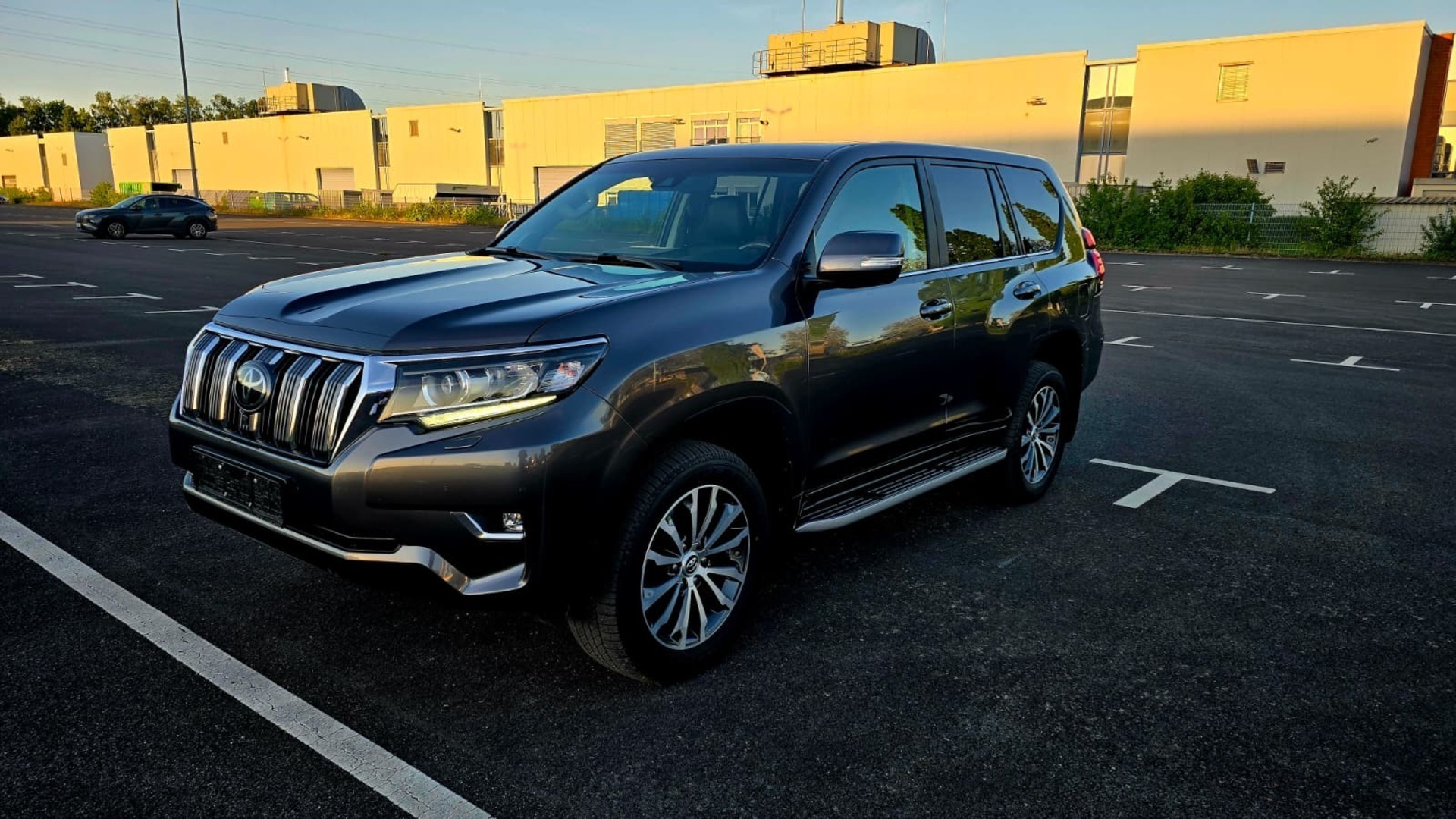 TOYOTA LAND CRUISER 2019