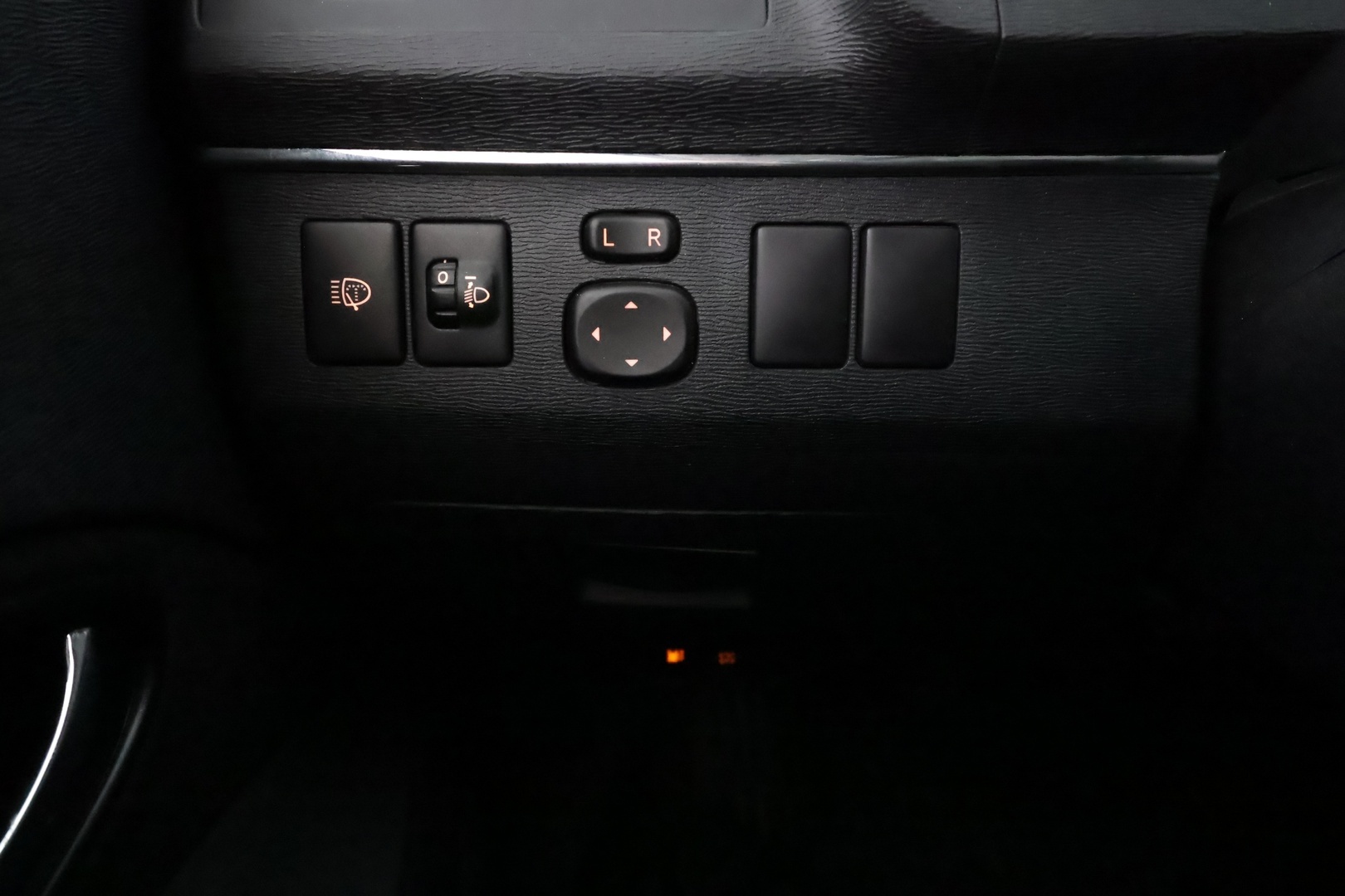 TOYOTA Avensis 2011