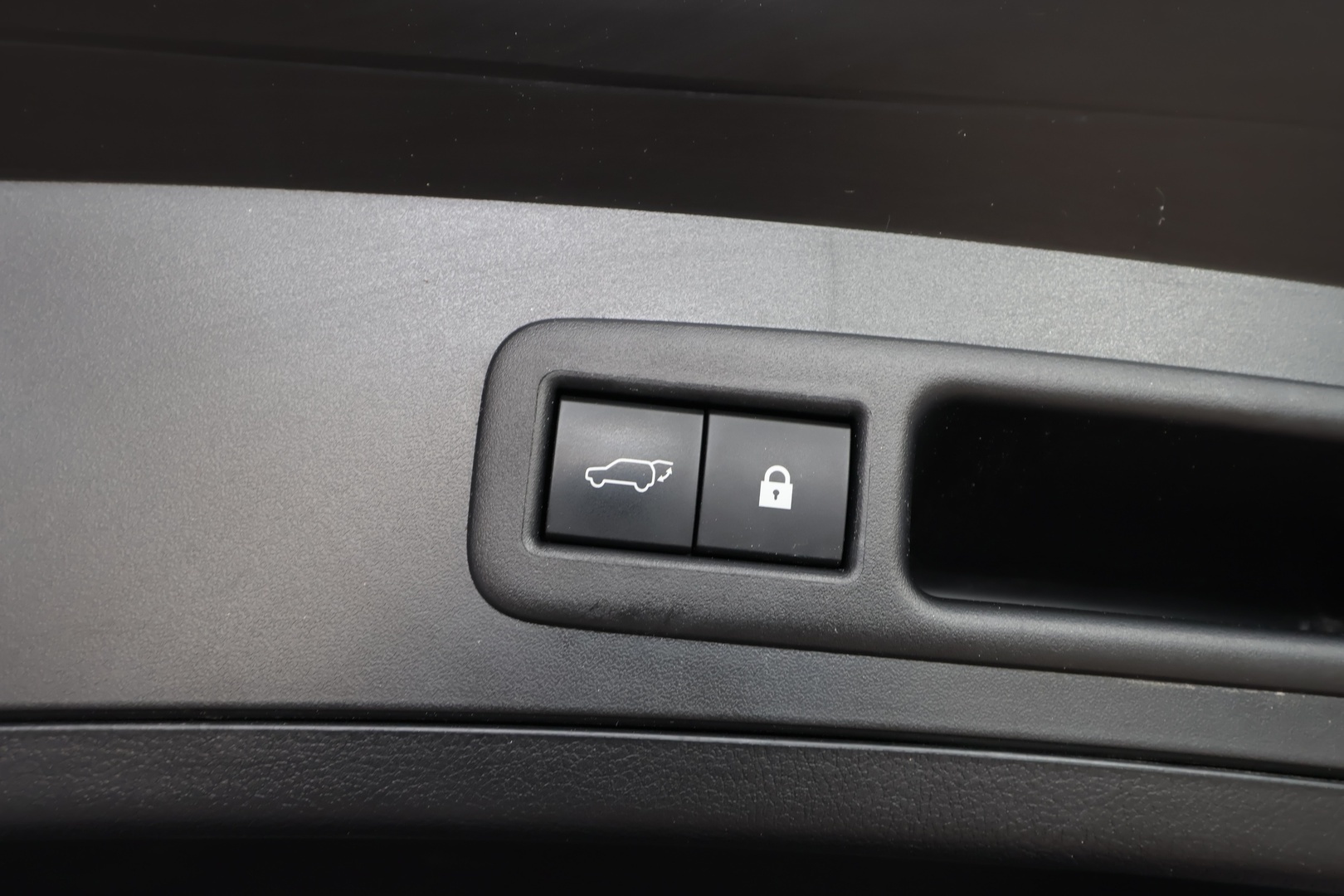 LEXUS UX 2021