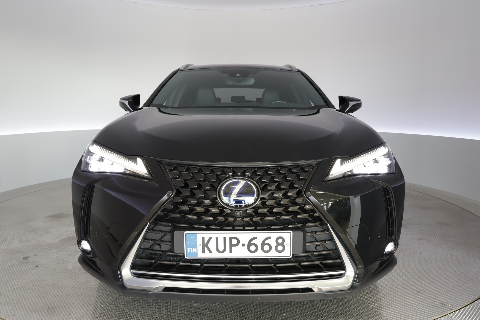 LEXUS UX 2021