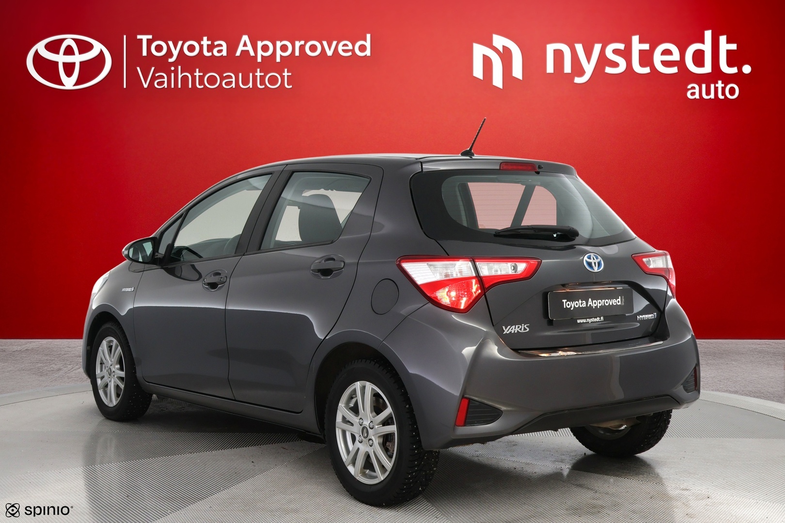 TOYOTA Yaris 2017