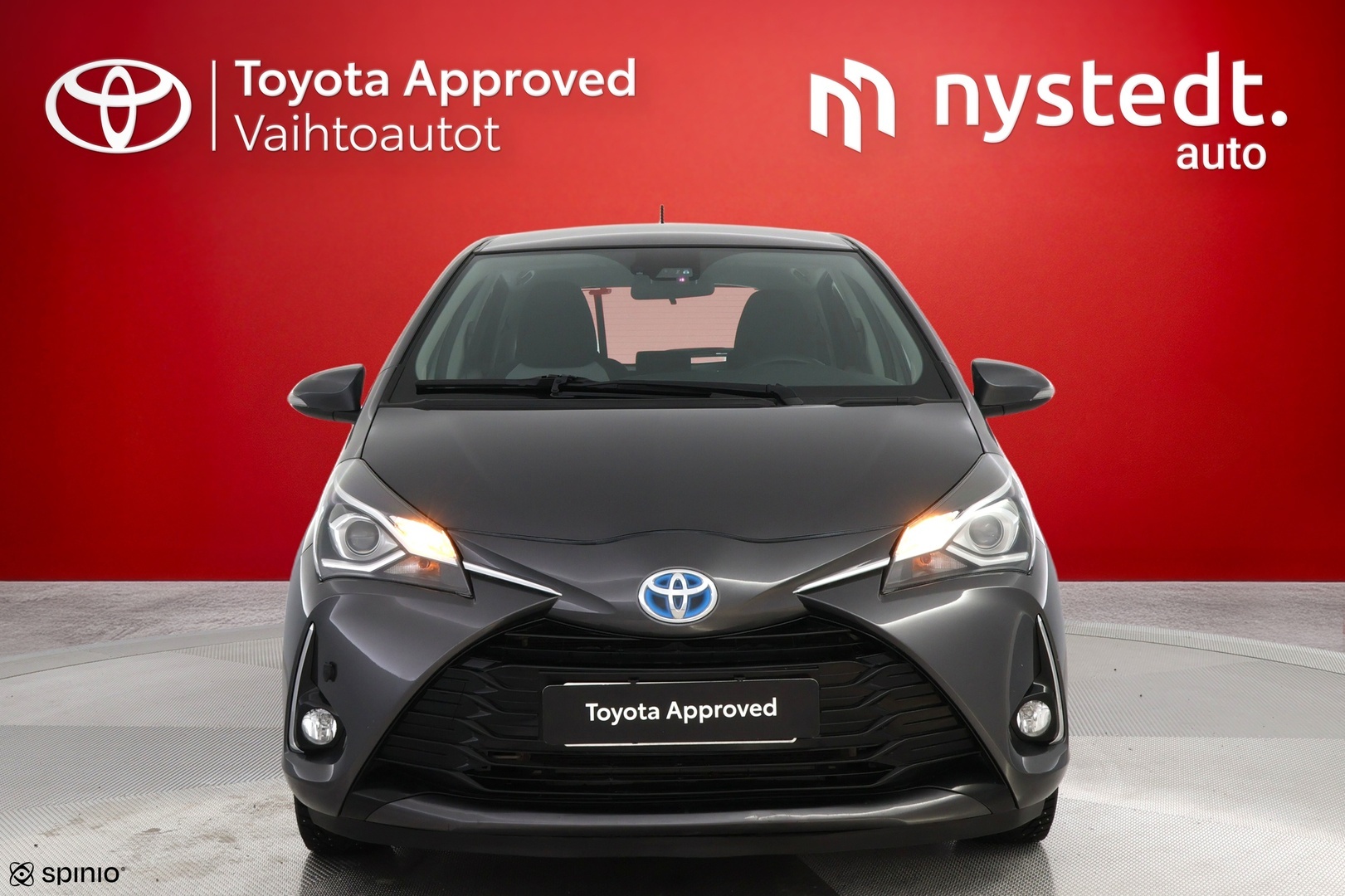 TOYOTA Yaris 2017