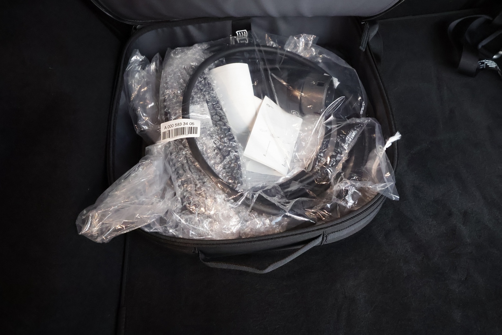 MERCEDES-BENZ EQA 2025