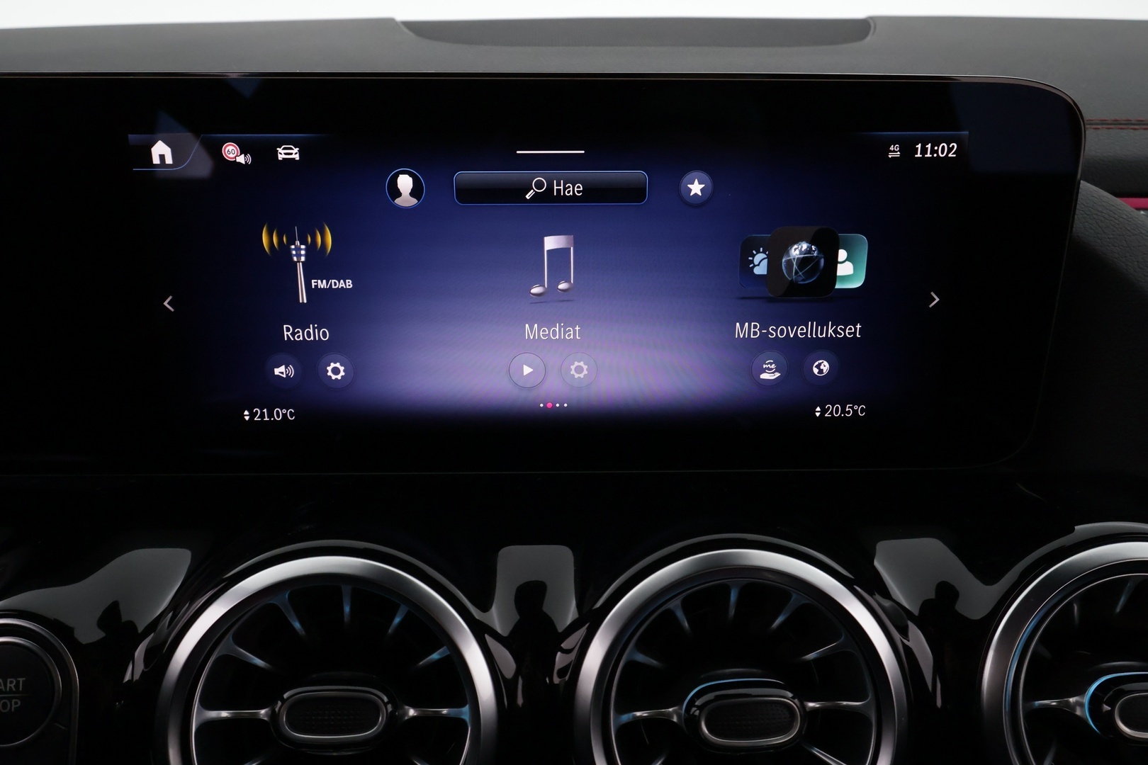 MERCEDES-BENZ EQA 2025