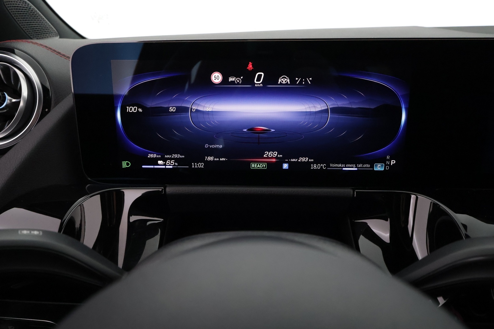 MERCEDES-BENZ EQA 2025