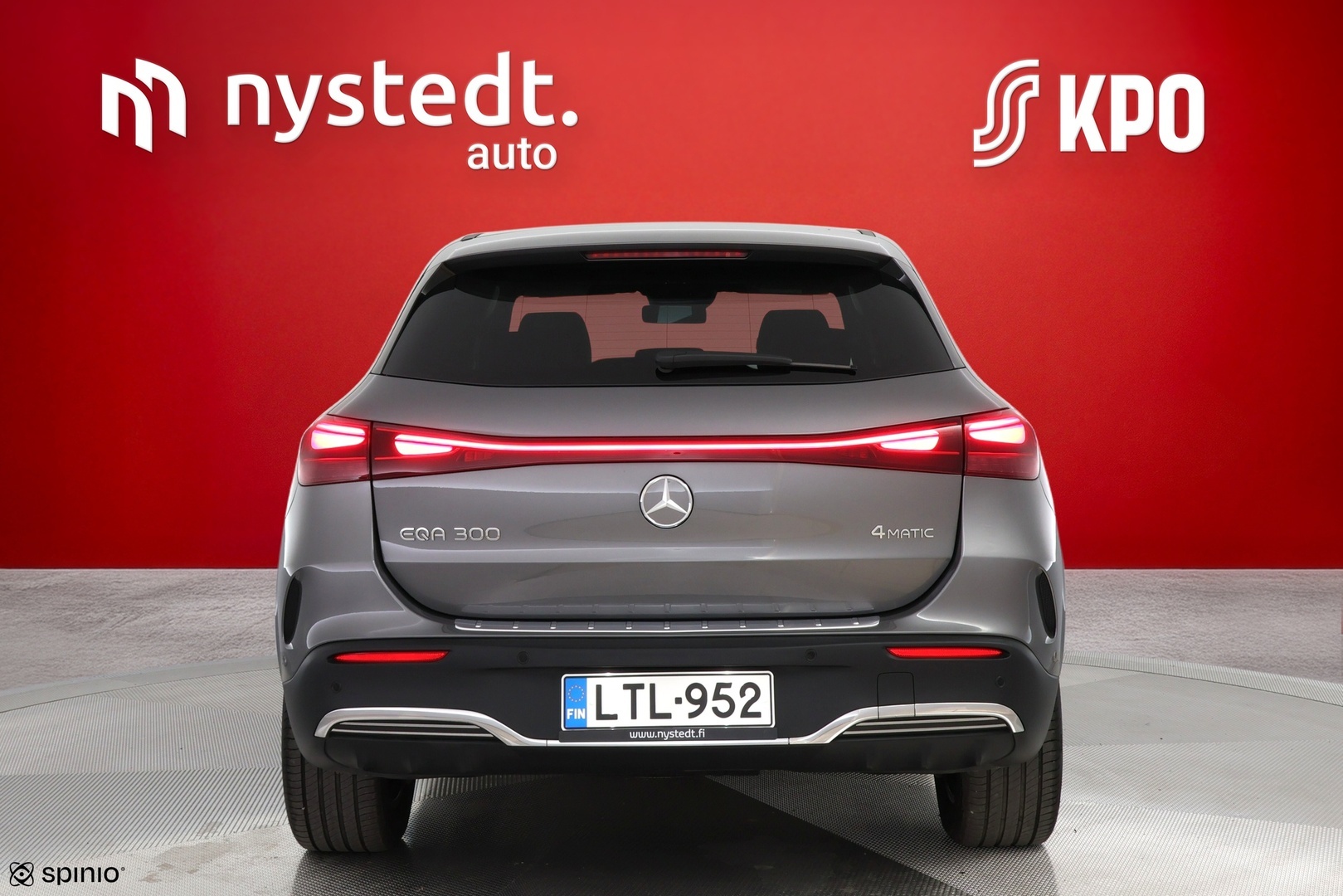 MERCEDES-BENZ EQA 2025