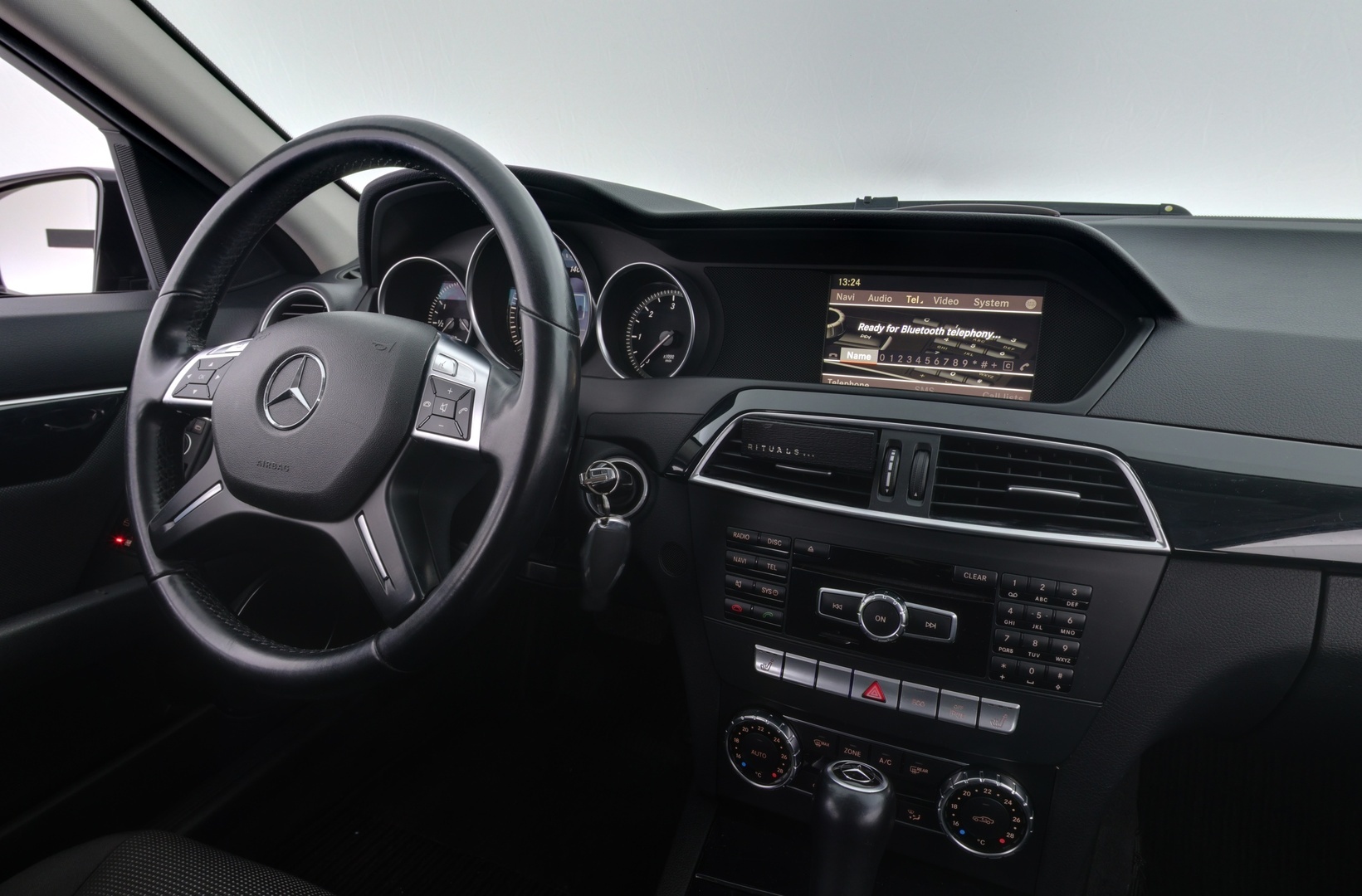 MERCEDES-BENZ C 2012