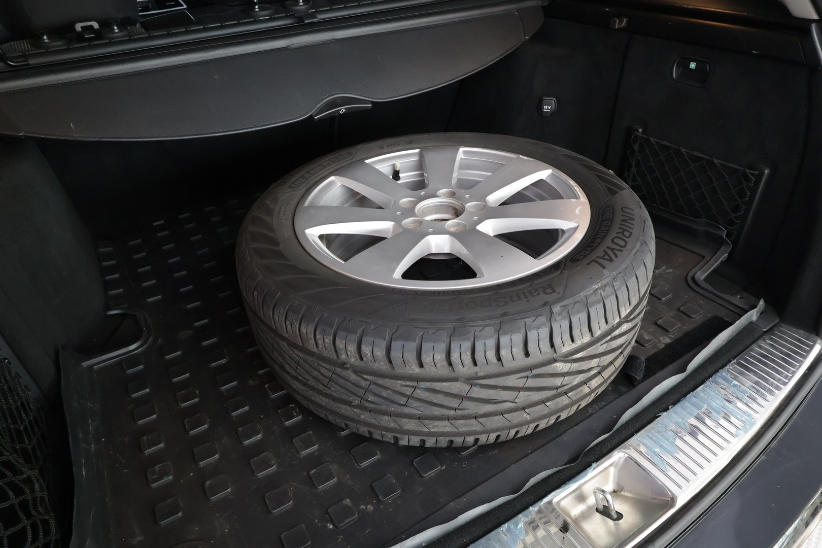 MERCEDES-BENZ C 2012