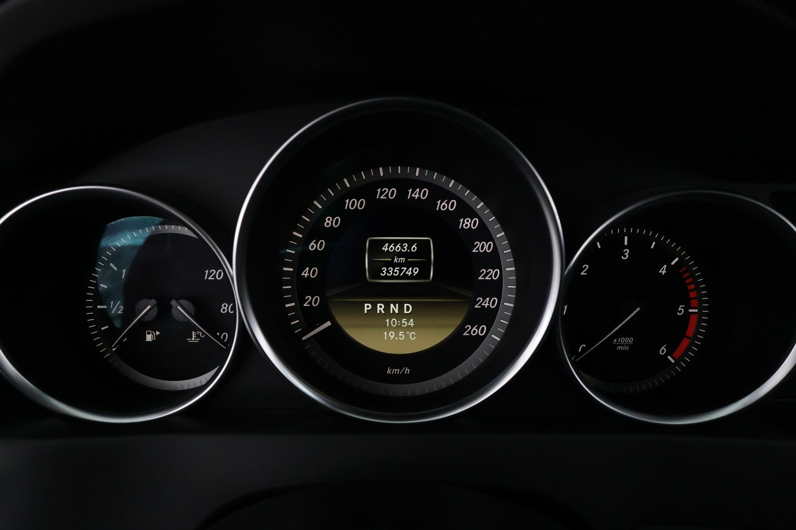 MERCEDES-BENZ C 2012