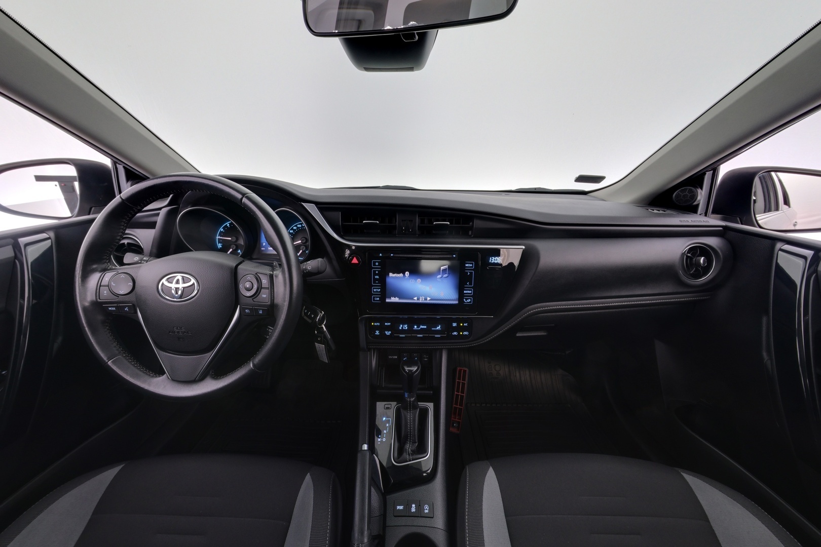 TOYOTA Auris 2017