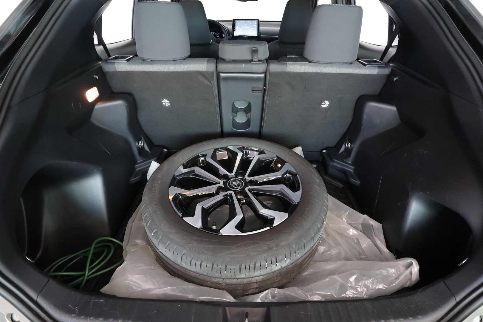 TOYOTA Yaris Cross 2024