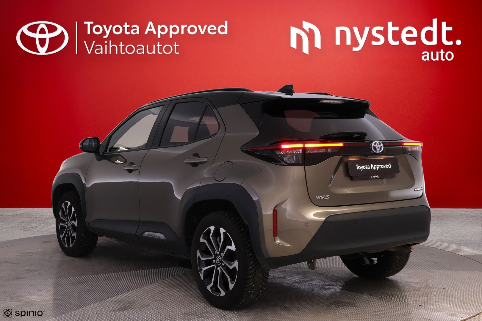 TOYOTA Yaris Cross 2024