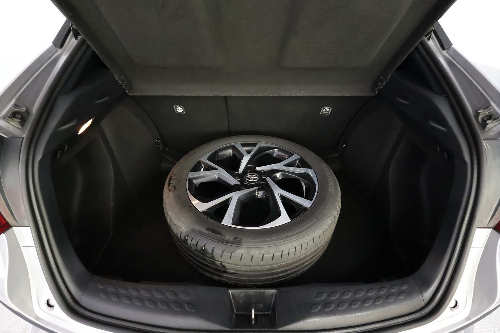 TOYOTA C-HR 2017