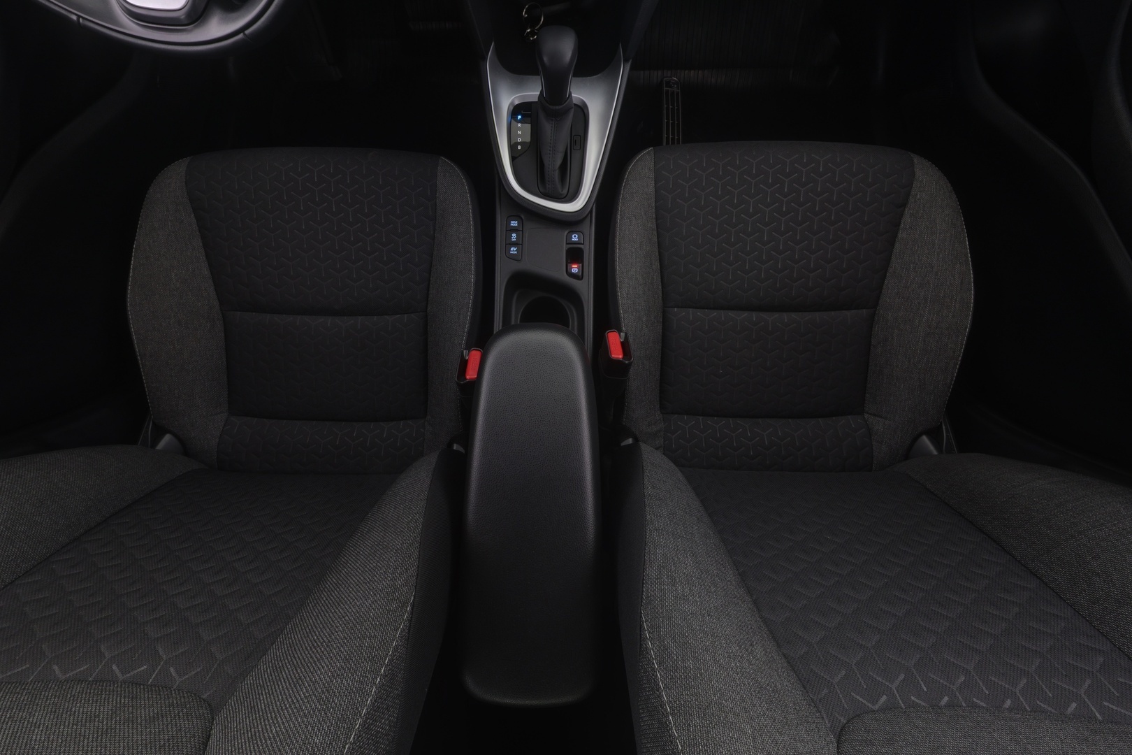TOYOTA Yaris Cross 2024