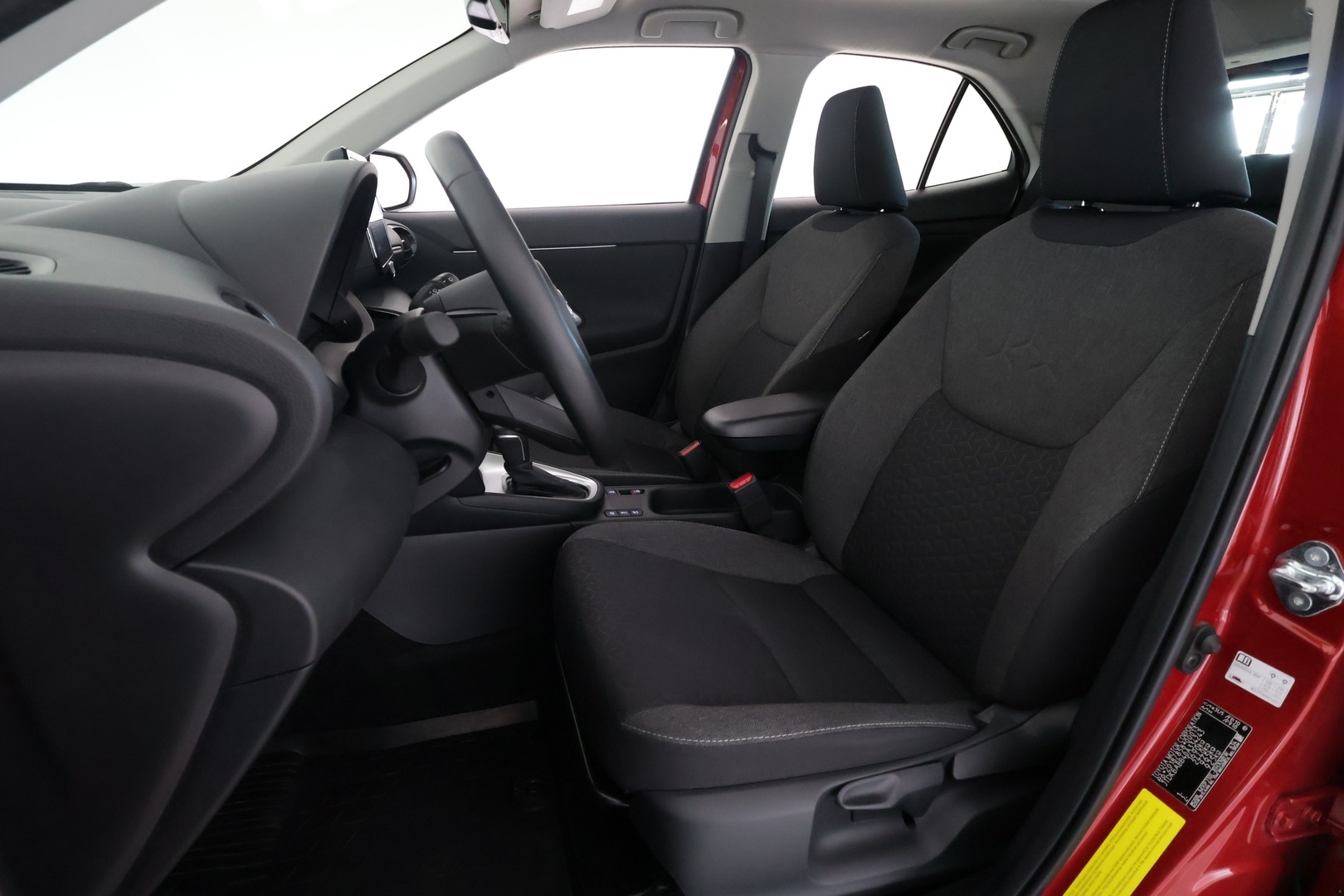 TOYOTA Yaris Cross 2024