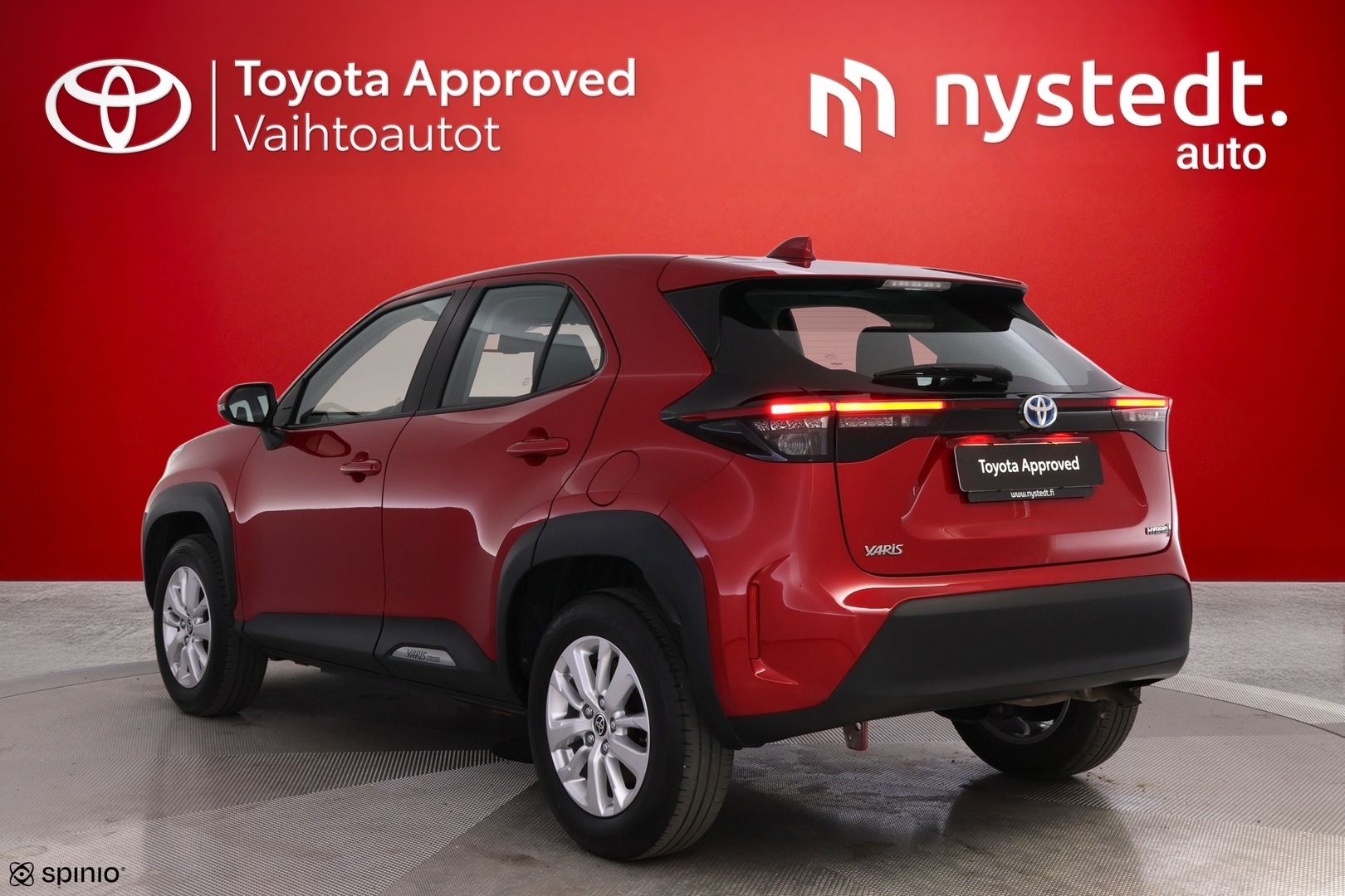 TOYOTA Yaris Cross 2024