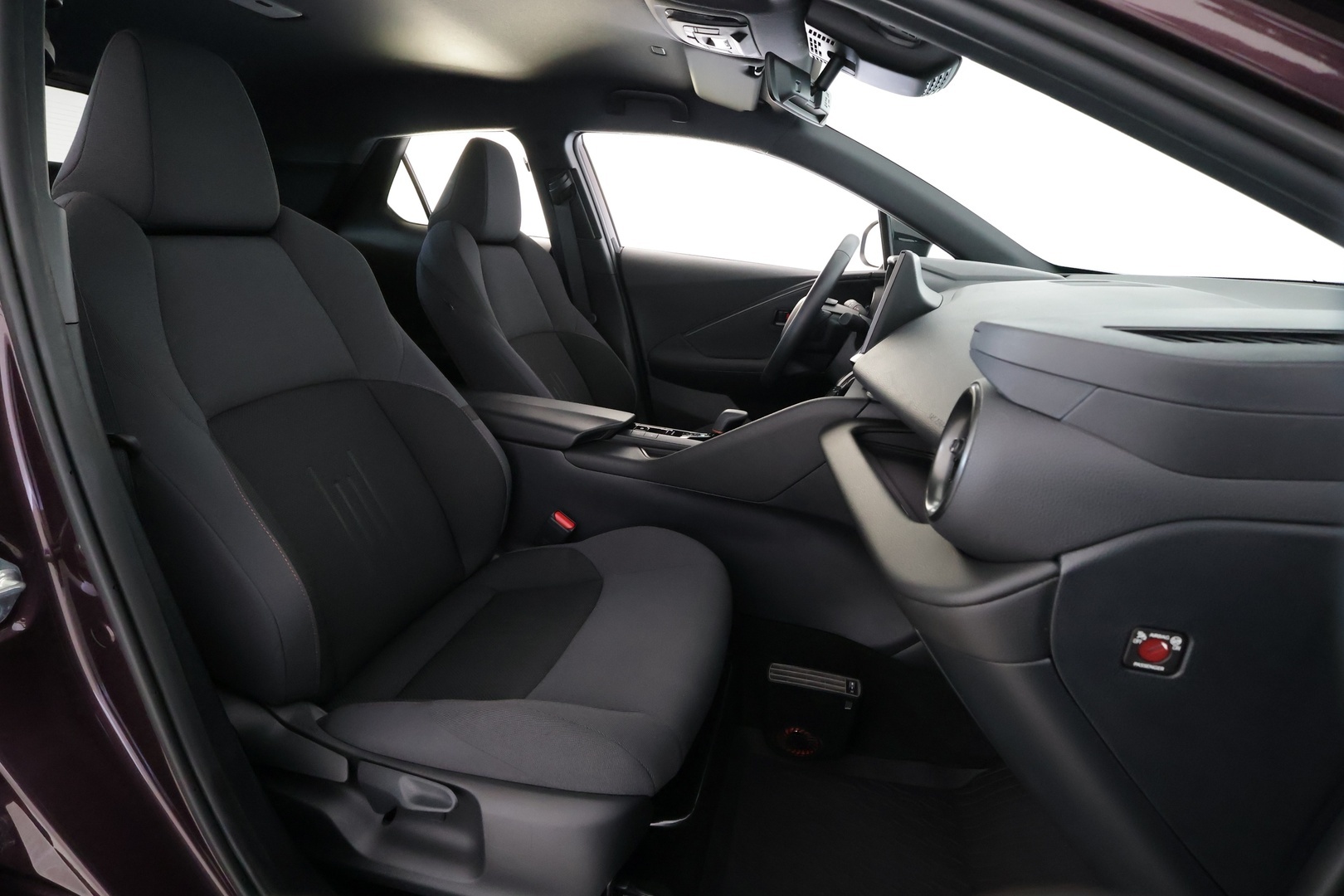 TOYOTA C-HR 2024