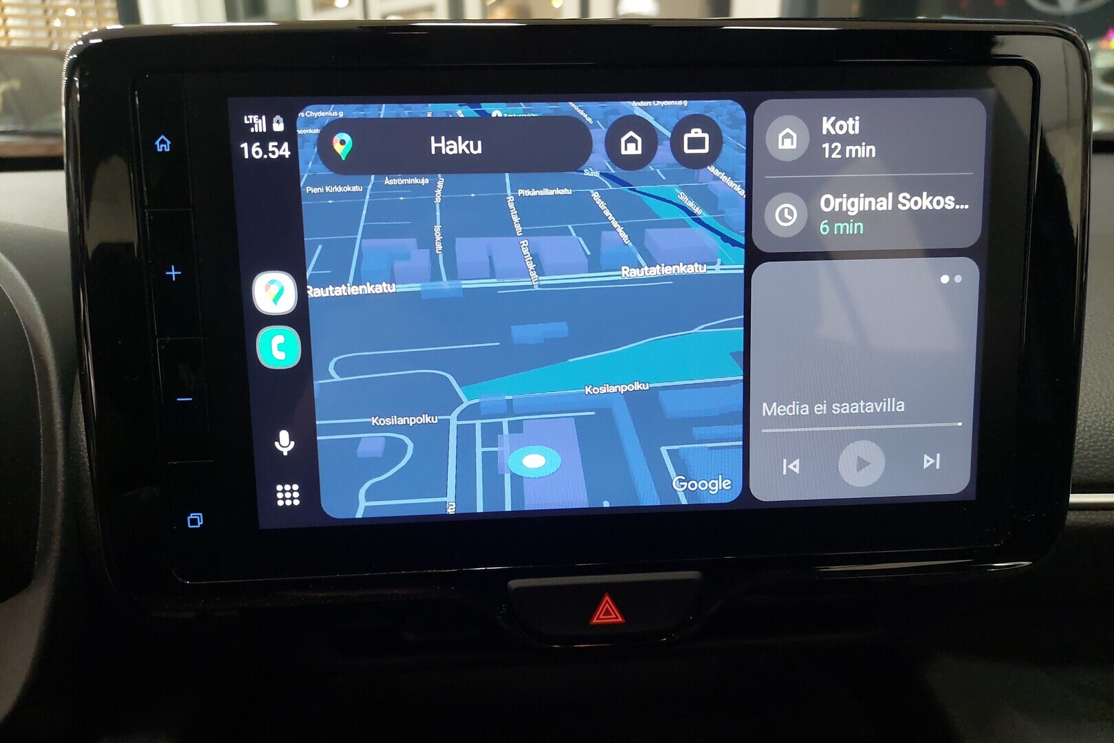 TOYOTA YARIS CROSS 2024