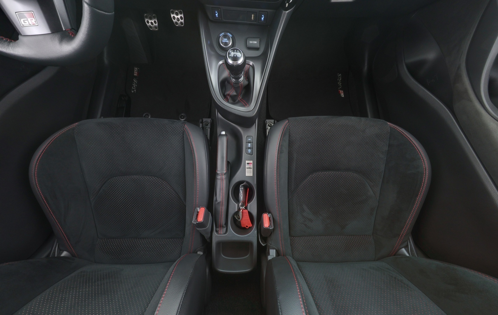 TOYOTA GR YARIS 2022