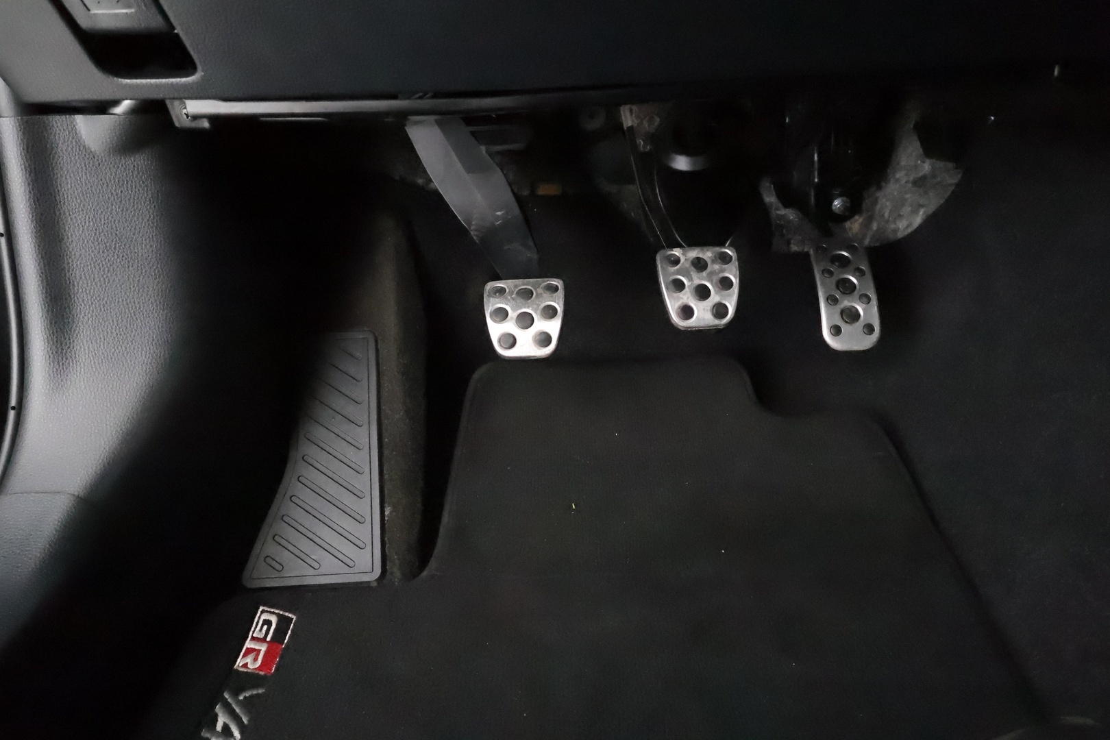 TOYOTA GR YARIS 2022