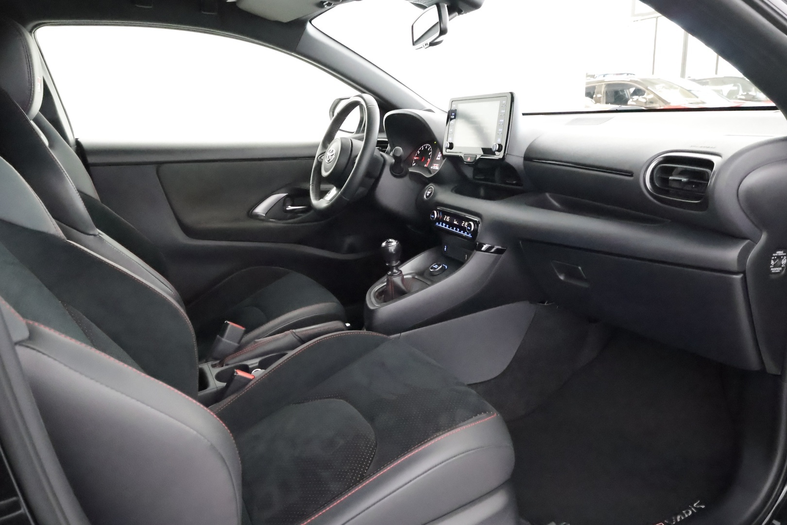 TOYOTA GR YARIS 2022