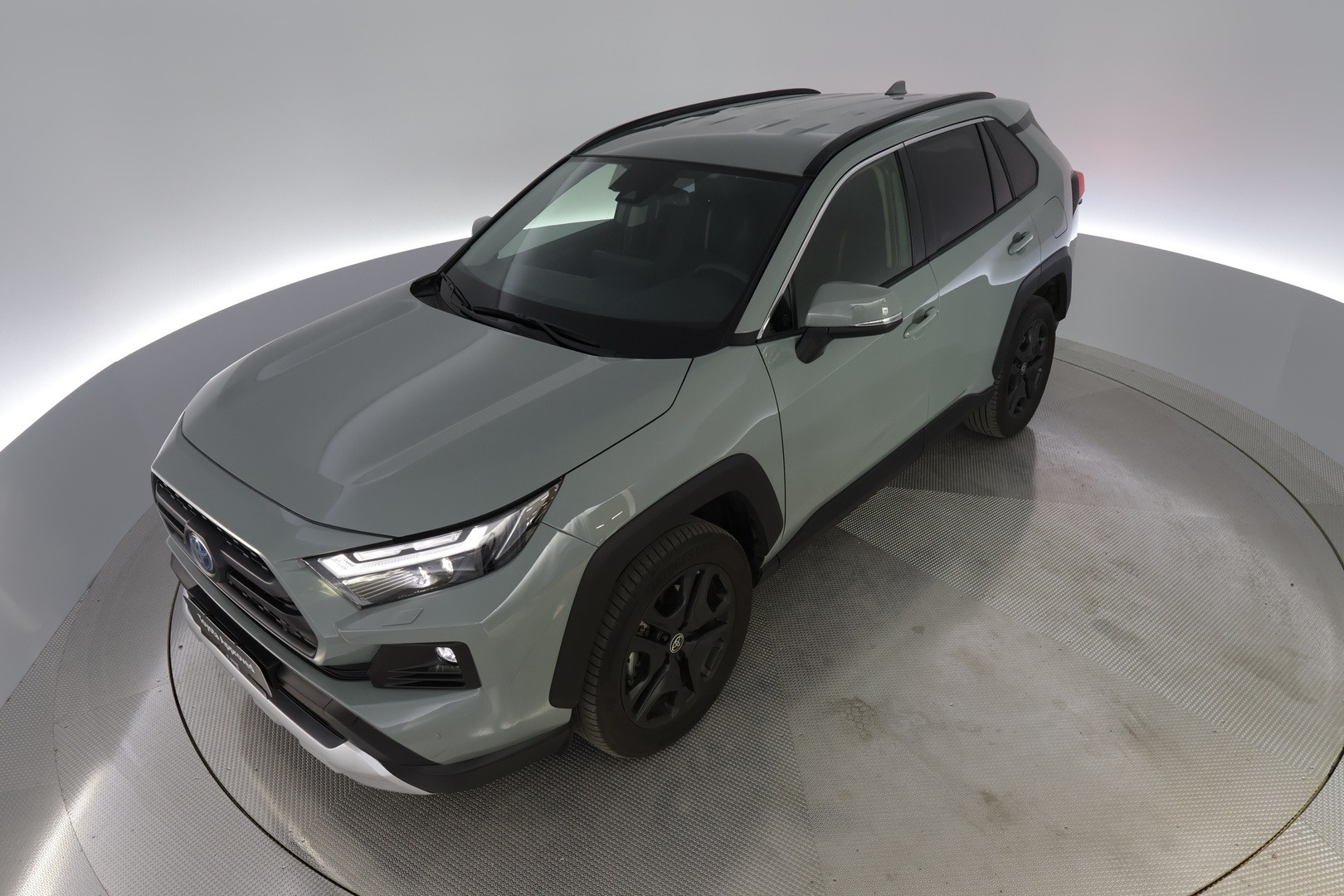 TOYOTA RAV4 2025
