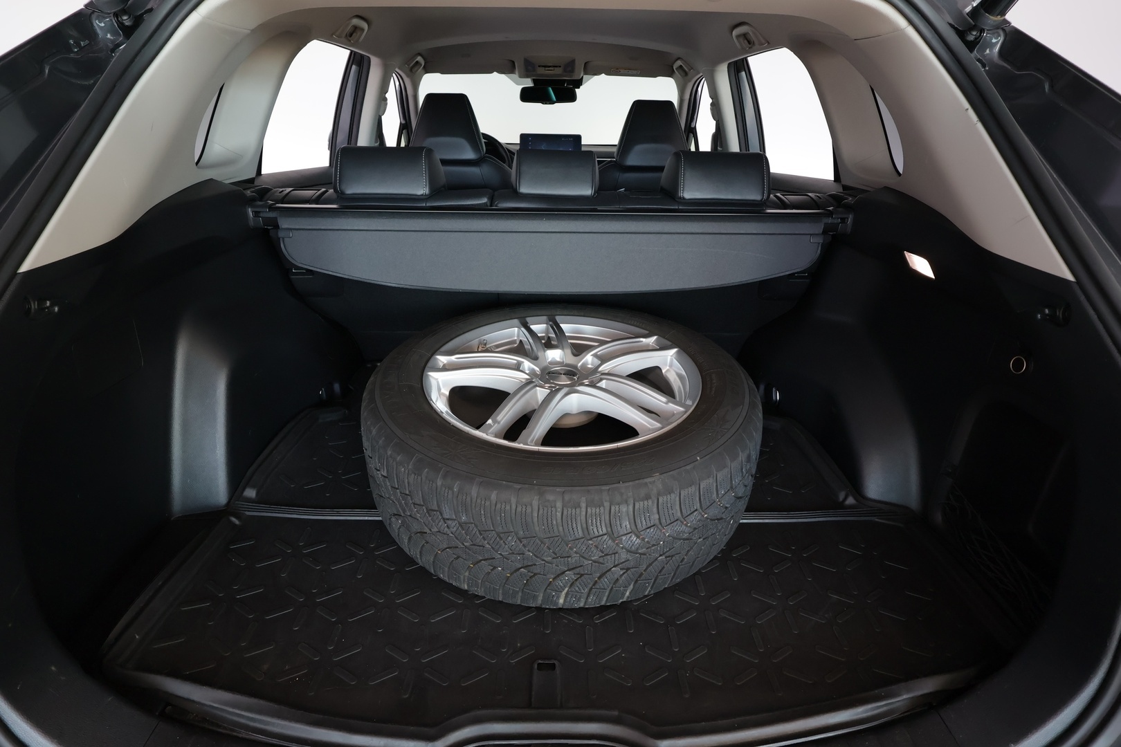 TOYOTA RAV4 2023