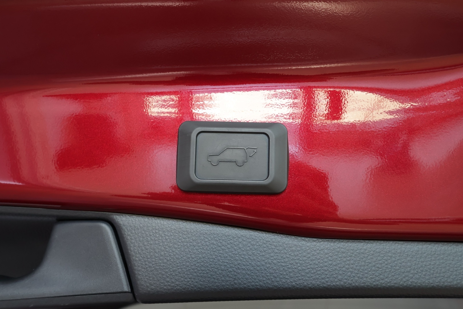 TOYOTA RAV4 2024