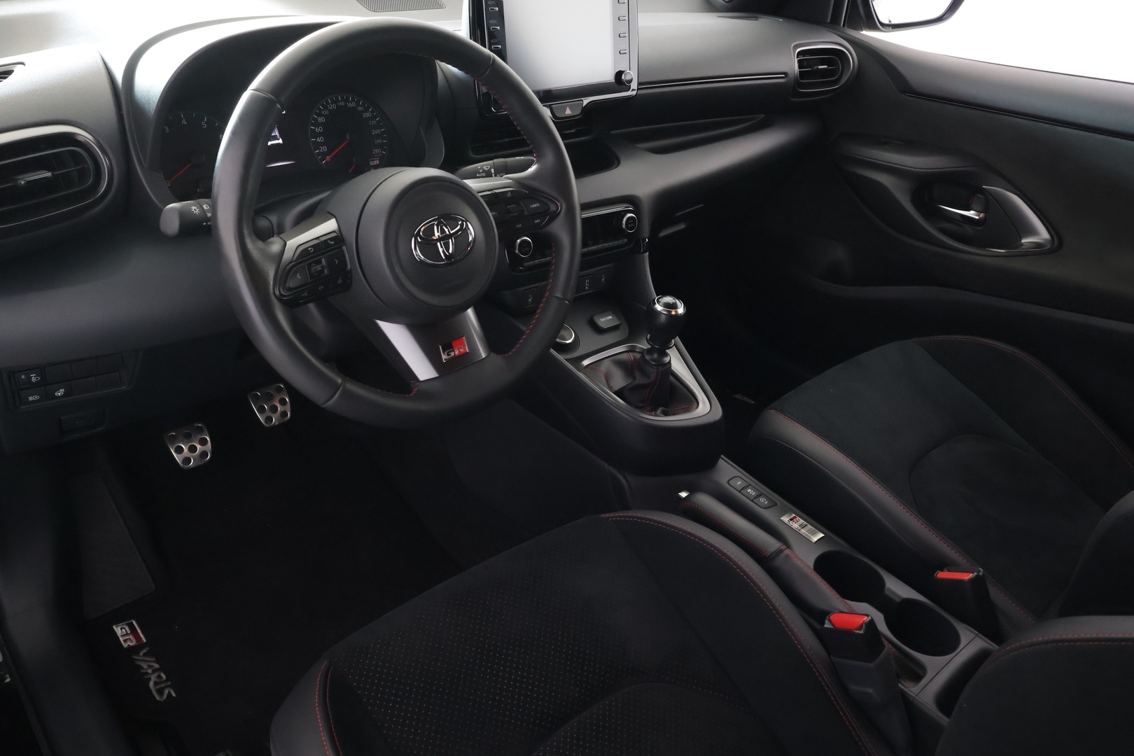 TOYOTA GR YARIS 2022