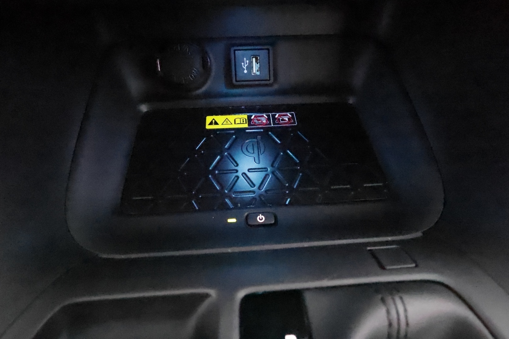 TOYOTA RAV4 2023