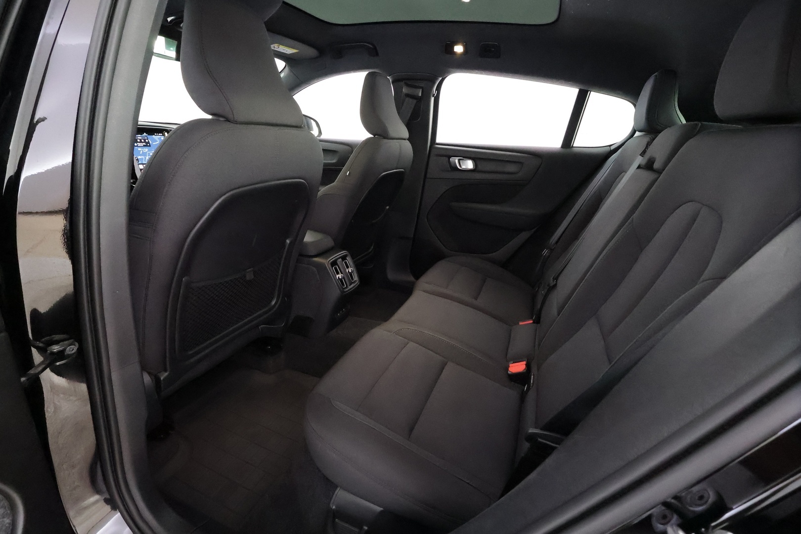 VOLVO C40 13