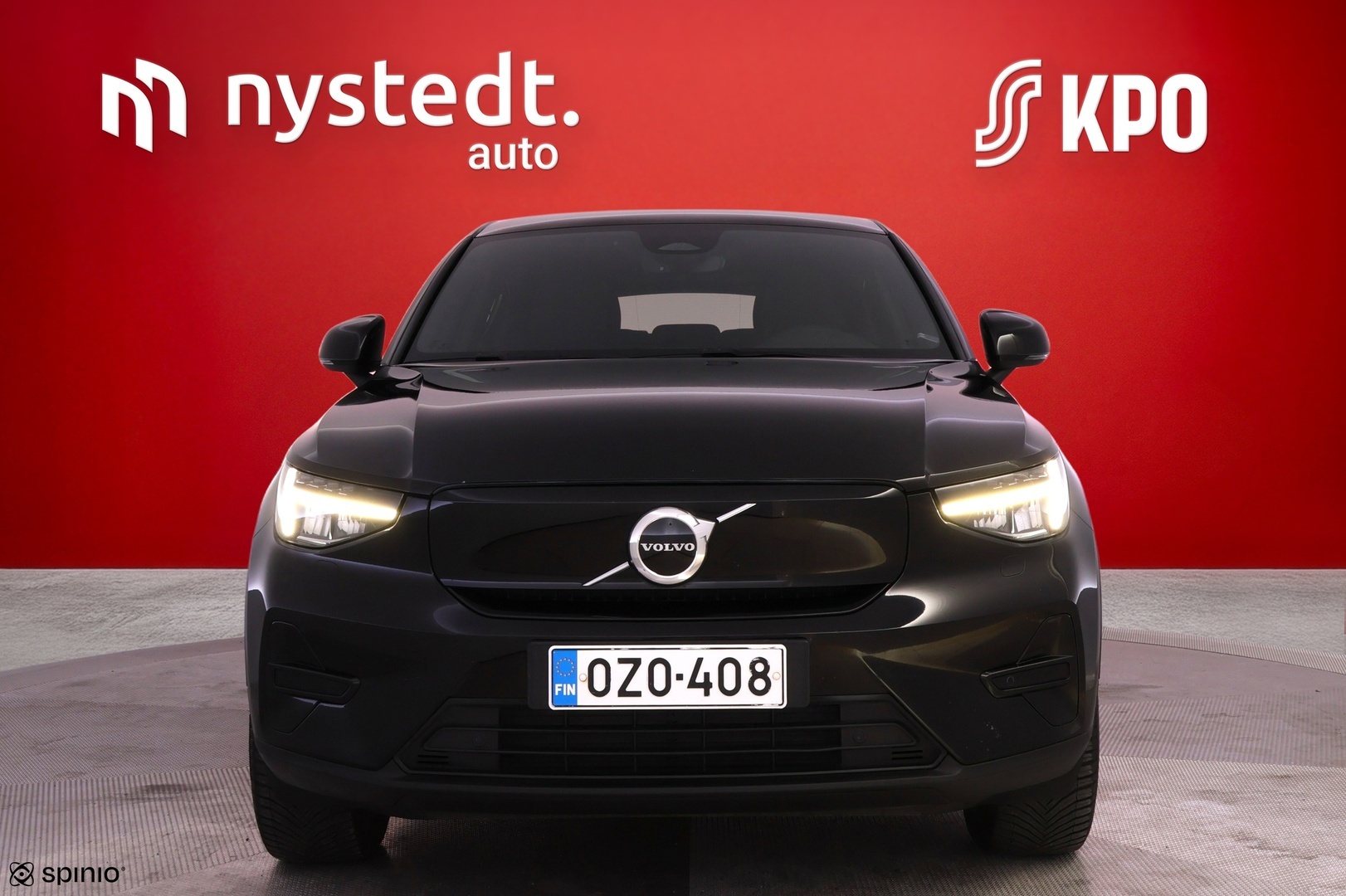 VOLVO C40 8