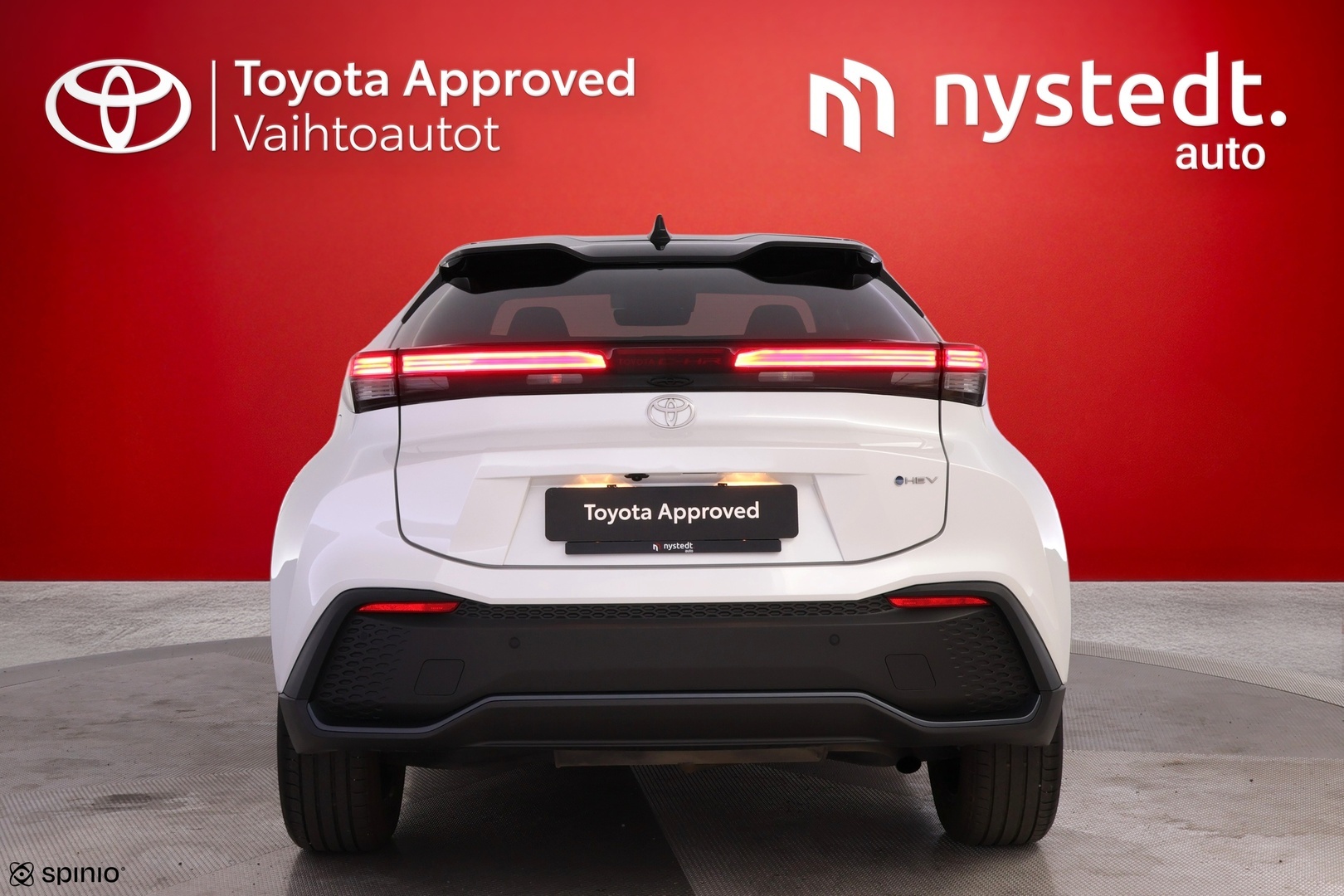 TOYOTA C-HR 2024