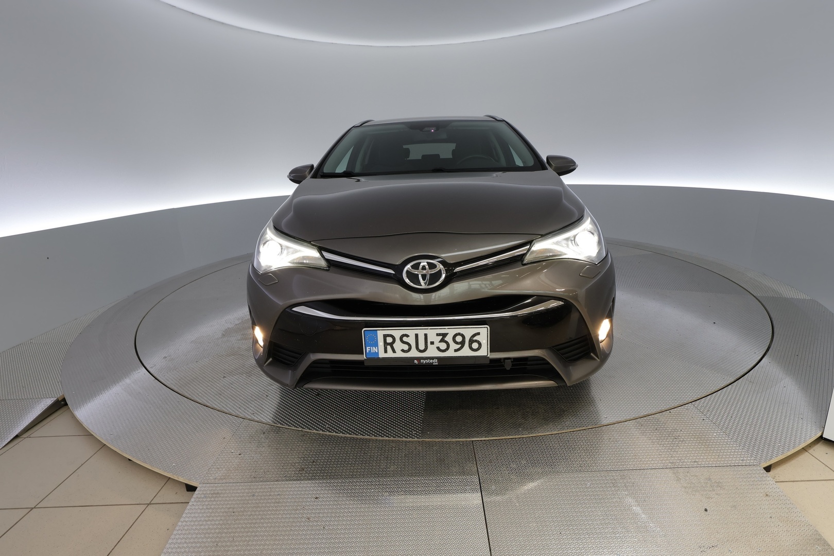 TOYOTA Avensis 2017