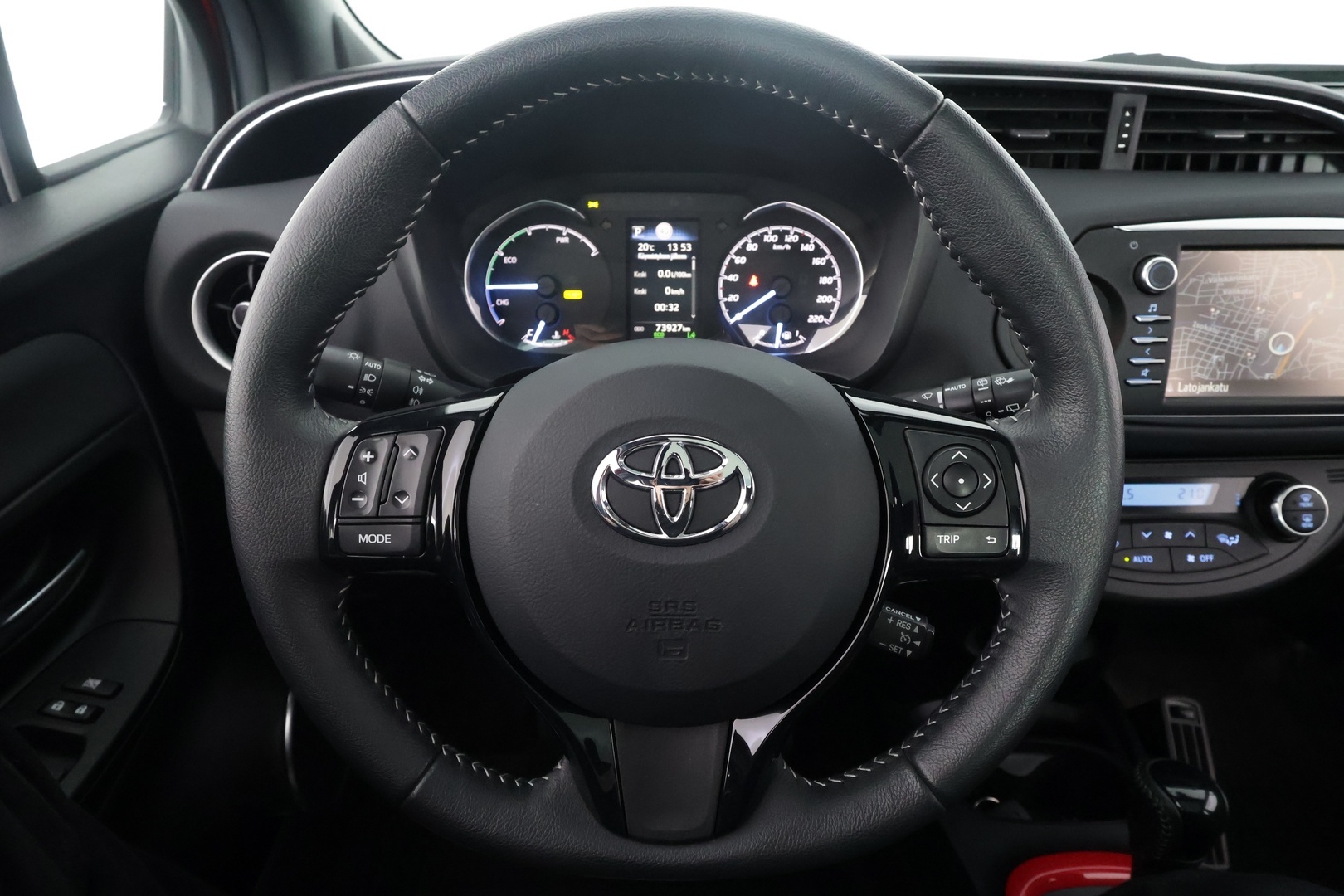 TOYOTA Yaris 2019