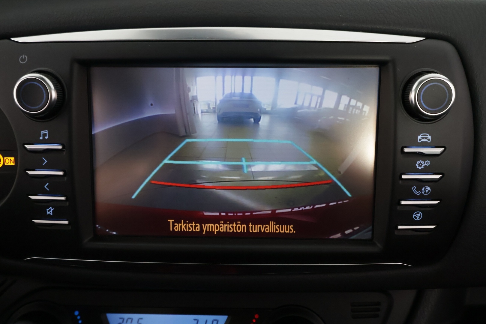 TOYOTA Yaris 2019