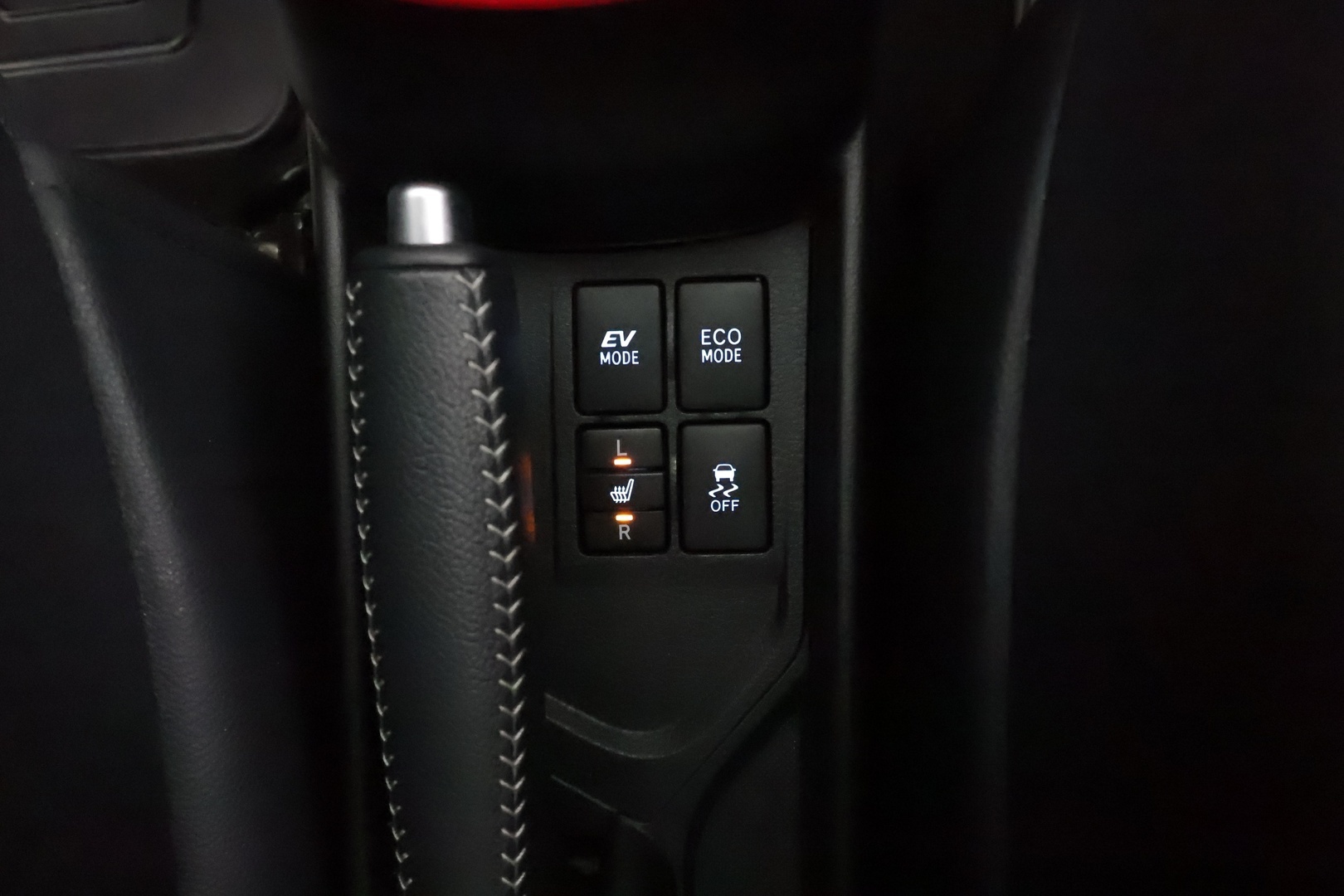 TOYOTA Yaris 2019