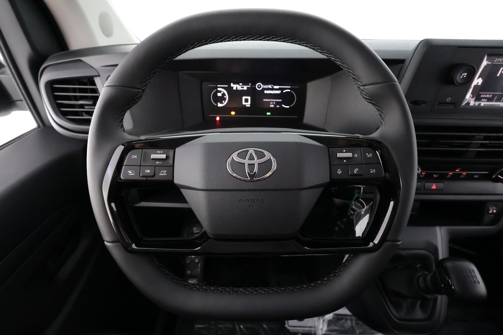 TOYOTA Proace 13