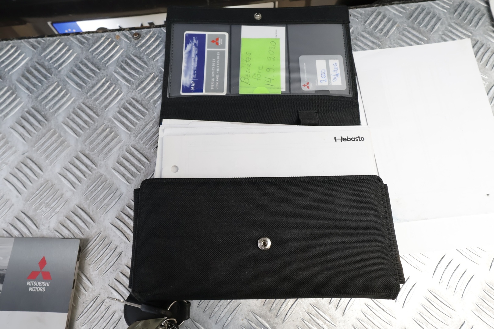 MITSUBISHI L200 2012