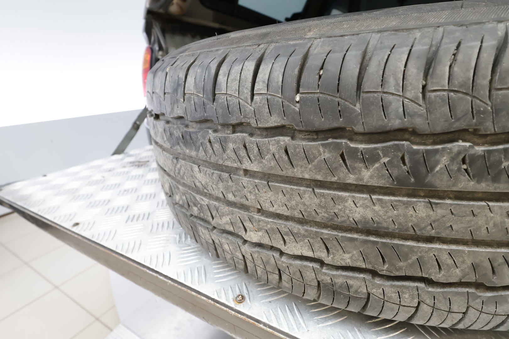 MITSUBISHI L200 2012