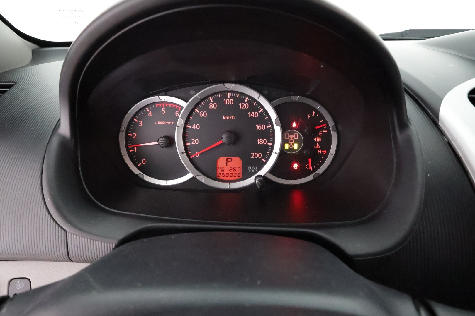 MITSUBISHI L200 2012